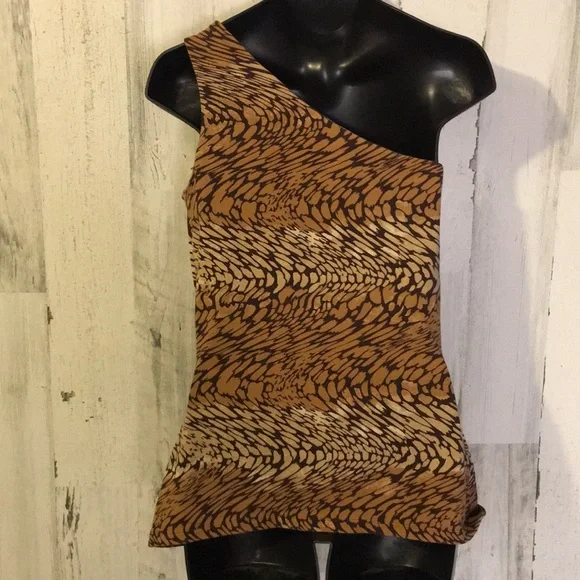 #N40 women’s cute one shoulder tank size S - Picture 4 of 5